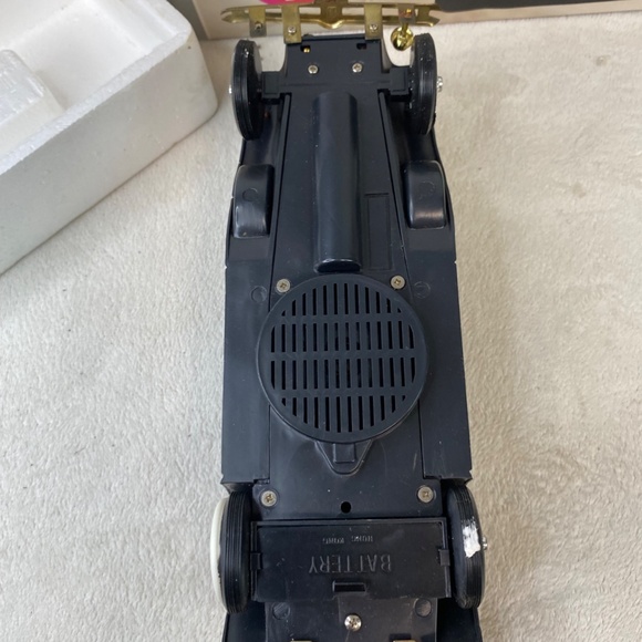 Solid State Radio 1931 Rolls Royce Bentley Classic Model Car  AM Radio Works - Picture 7 of 11